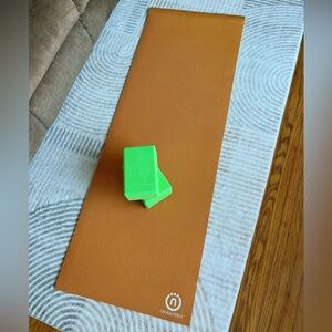 ✨2 for 10$✨ Orange Natural Fitness Yoga / Exercise Mat with Yoga Blocks